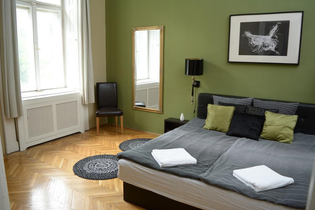 International Apartments Budapeste Quarto foto
