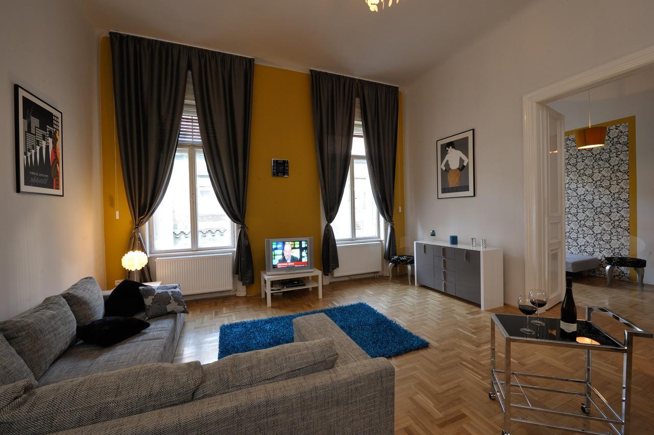 International Apartments Budapeste Exterior foto